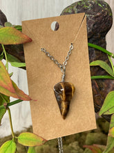Load image into Gallery viewer, Tigers Eye Crow Skull Necklace
