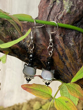 Load image into Gallery viewer, Black Pearl Cat Earrings
