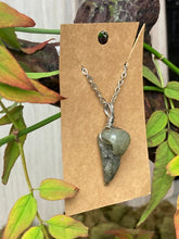 Load image into Gallery viewer, Labradorite Crow Skull Necklace
